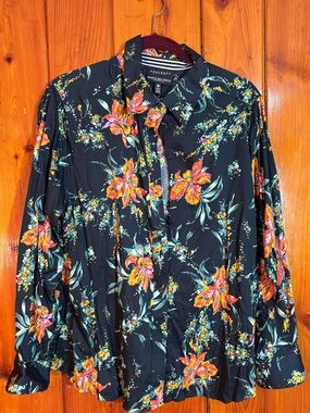 Foxcroft size 16W Black Floral Button-Up Blouse with chic striped details